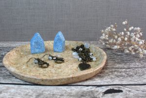 Schmuckschale mit blauen Häusern