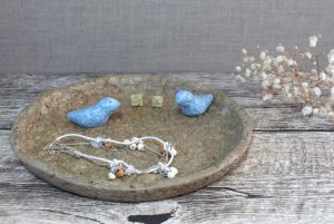 Schmuckschale mit Vögeln